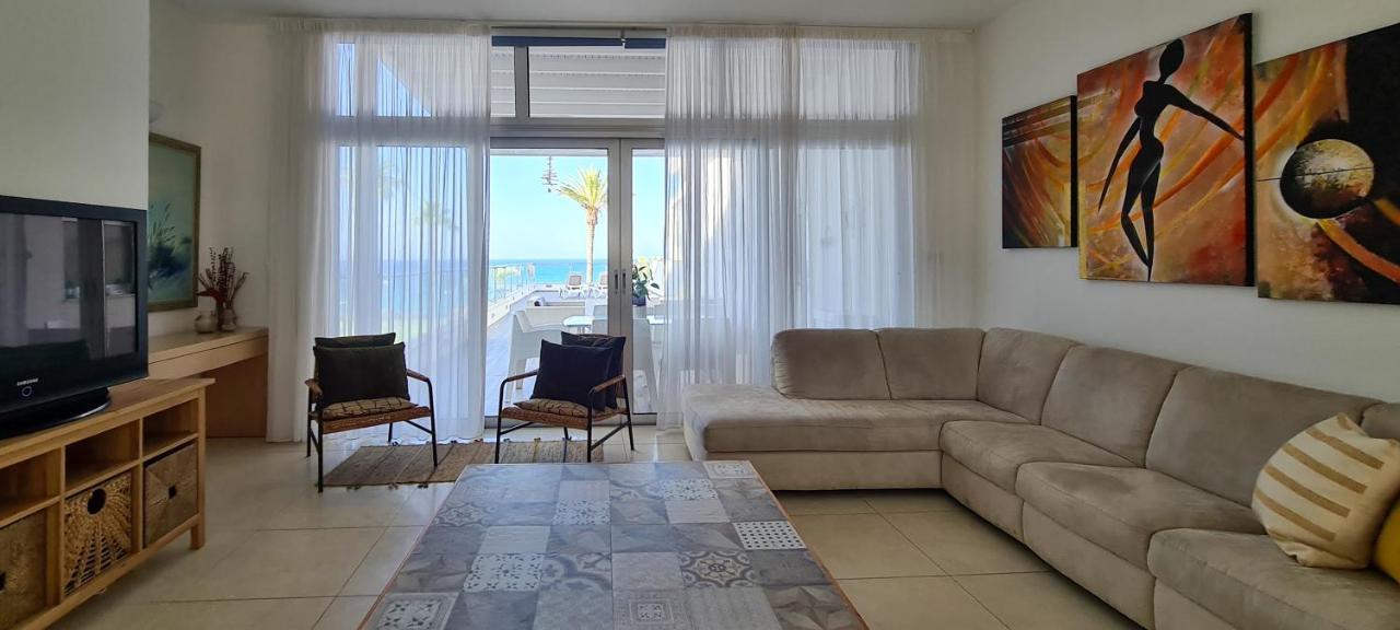 Phaedrus Living: Seafront Luxury Flat Pallini Court 113 Πρωταράς Εξωτερικό φωτογραφία