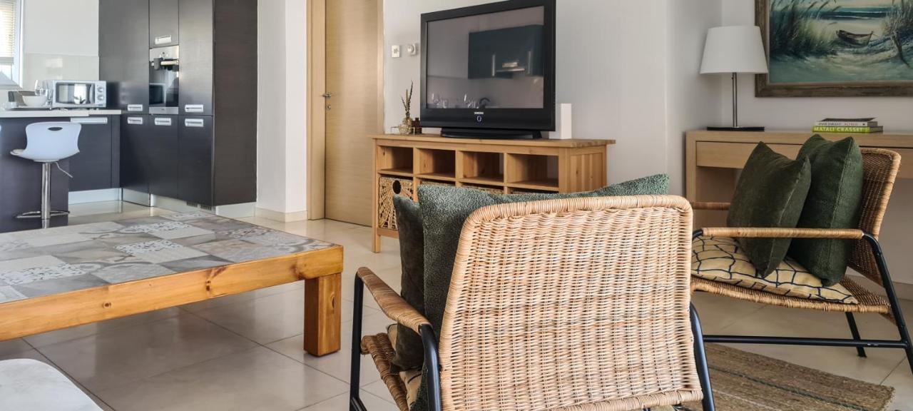 Phaedrus Living: Seafront Luxury Flat Pallini Court 113 Πρωταράς Εξωτερικό φωτογραφία